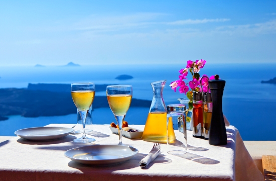 Greek wine attracts significant interest in US and Canada