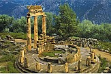 Tourist promotion of Ancient Greek site of Delphi through filming "Siege"