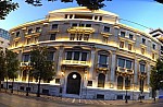 Greece on Tuesday successfully auctioned a new 10-year bond raising around 3.5 billion euros from the market with the interest rate of the issue set a 4.4%