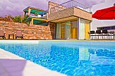 Summer Tourism 2016: 4 Greek island villas among European top-10 beach houses