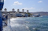 Guardian: Mykonos and Santorini among 10 classic European islands on a budget