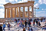 Tour operator in Athens supports unemployed guides in COVID-19 period