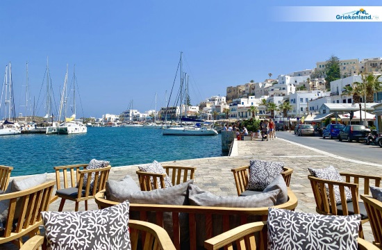 3 άδειες για νέες τουριστικές κατοικίες σε Νάξο και Κρήτη