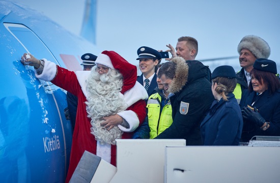 Ο Άγιος Βασίλης βάφτισε αεροσκάφος της TUI