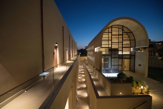 Domes Noruz Chania: Το πρώτο ελληνικό ξενοδοχείο που τιμάται από το Interior Design Magazine