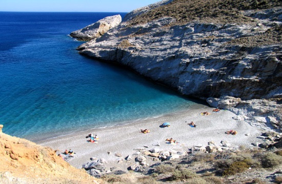 Τρεις άδειες για νέες τουριστικές κατοικίες και επαύλεις σε Κινέττα, Φολέγανδρο και Δυτική Μάνη