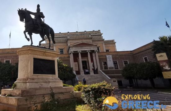Αθήνα: Τα ιστορικά γλυπτά που ξεχωρίζουν στην πόλη