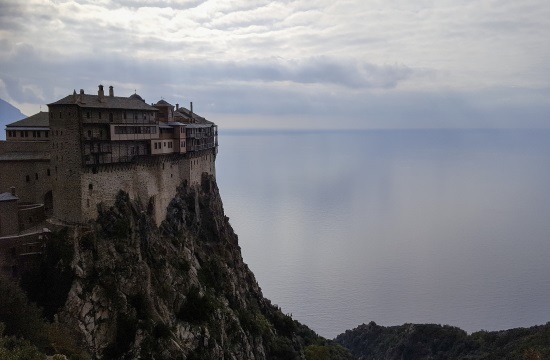 «Αθωνική Ψηφιακή Κιβωτός»: Έργο παγκόσμιας εμβέλειας για την ανάδειξη των θησαυρών του Αγίου Όρους από τον ΟΤΕ