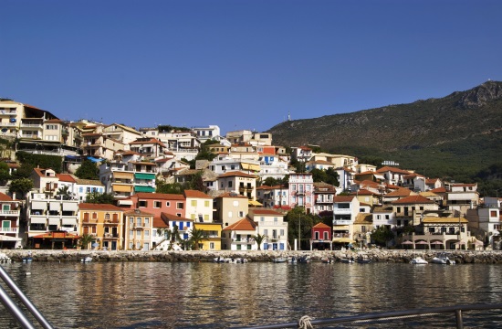 Άδειες και εγκρίσεις για νέες τουριστικές κατοικίες σε Κρήτη, Πάργα και Ανατολική Μάνη
