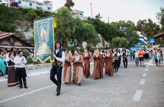 Ενθουσίασε το 3o Φεστιβάλ Παραδοσιακών Χορών Αλοννήσου
