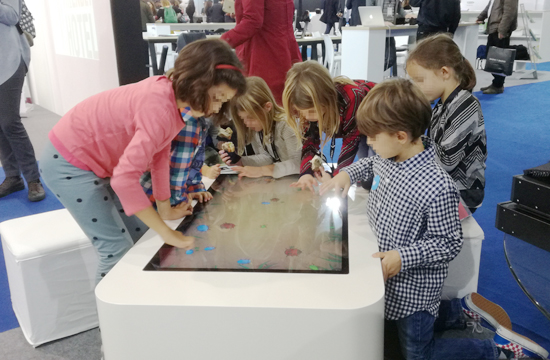 Panel TV: Multi-Touch Gaming Tables
