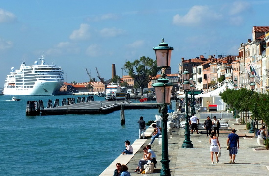 Βενετία | Ο υπερτουρισμός στο στόχαστρο- νέα περιοριστικά μέτρα από την 1η Ιουνίου