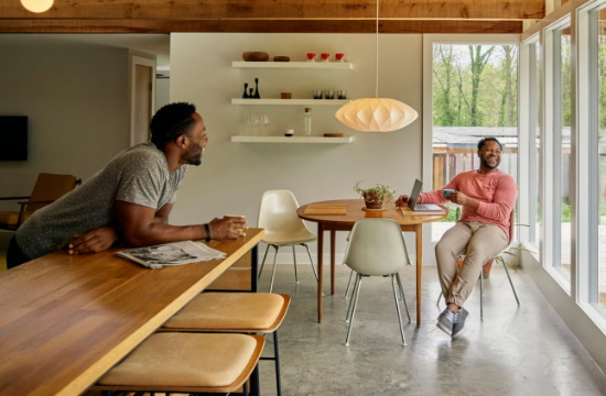Airbnb: Οι αφροαμερικανοί αναδυόμενη ταξιδιωτική αγορά – Ποιες οι προτιμήσεις τους