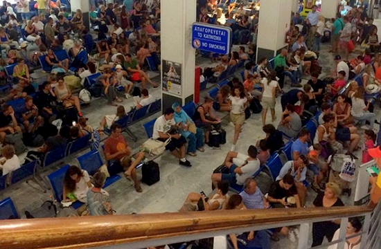 Σαντορίνη, Χανιά & Ηράκλειο στα 10 χειρότερα αεροδρόμια στον κόσμο - διακρίσεις για Αθήνα