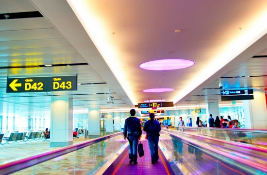 Sete Intelligence: Aπογειώνεται ο τουρισμός και τον Σεπτέμβριο - 310.000 περισσότερες θέσεις στα περιφερειακά αεροδρόμια
