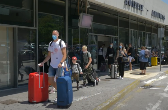 Η αεροπορική κίνηση τον Αύγουστο στα Δωδεκάνησα και Κυκλάδες