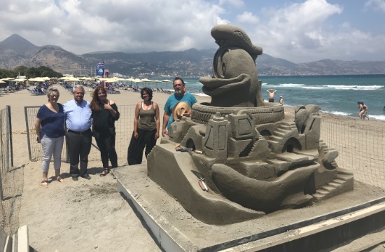 Κρήτη: Εντυπωσιακά γλυπτά στην άμμο στην παραλία της Αμμουδάρας (φωτό)