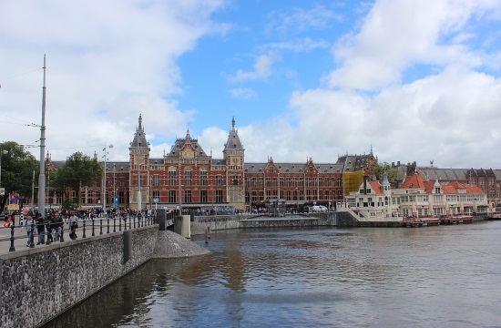 Αύξηση του Φόρου διαμονής στο Άμστερνταμ για "τουριστική αποσυμφόρηση"