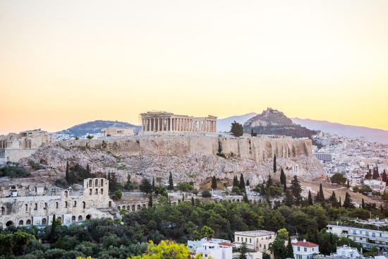 ΕΞΑ- ΑΑ | Η ανεξέλεγκτη εξάπλωση νέων καταλυμάτων επιδεινώνει τους δείκτες φέρουσας ικανότητας της Αθήνας