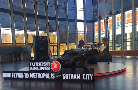 Η Turkish Airlines παρουσιάζει το κινηματογραφικό όχημα Batmobile