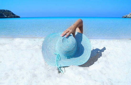 Νέα τάση late summer bookings: Στροφή των Βρετανών στις διακοπές τον Σεπτέμβριο & Οκτώβριο – Ποιο Ελληνικό νησί κερδίζει