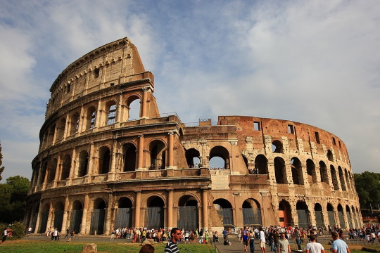 Στο Κολοσσαίο με «οπώρες και θεάματα» - ποια ήταν  τα ρωμαϊκά σνακ