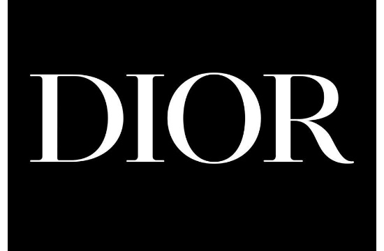 Υπ. Πολιτισμού: Ο οίκος μόδας Dior ζήτησε να επισκεφθεί την Ακρόπολη και άλλα μνημεία