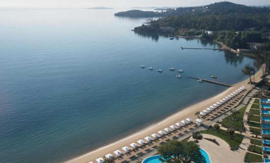 Θετικές γνωμοδοτήσεις για πλωτές εξέδρες σε Ikos Dassia και Grecotel Daphnila Bay Dassia στην Κέρκυρα