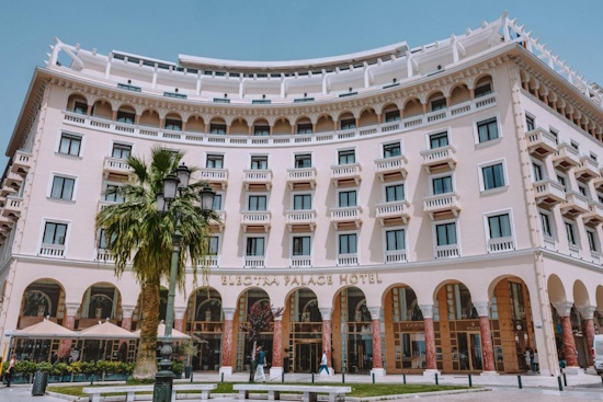 Τα brands Brooks Βrothers και REPLAY σε ισόγειο κατάστημα στο Electra Palace Thessaloniki