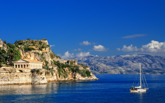 Με σκουπίδια η Κέρκυρα και το 2019;