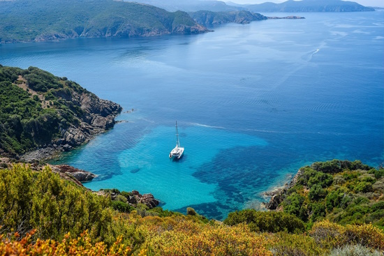 ΑΑΔΕ: Ετήσιος φόρος από 100 έως 200 ευρώ σε 100.000 μικρά σκάφη