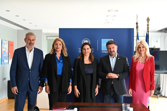 Θεσμοθετείται το Περιφερειακό Συμβούλιο Τουρισμού - Συνάντηση της ηγεσίας του τουρισμού με τον κ.Χαρδαλιά