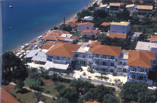 Το ιστορικό ξενοδοχείο Mira Mare στη Σκιάθο απέκτησε η Philian Hotels & Resorts