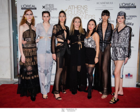 Το γυναικείο δίδυμο της μόδας που εμπνέεται από το ελληνικό καλοκαίρι, προβάλλοντας το ταξιδιωτικό brand «Ελλάδα»