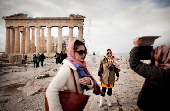 New York Times: Ανησυχία στον ελληνικό τουρισμό εν όψει των εκλογών