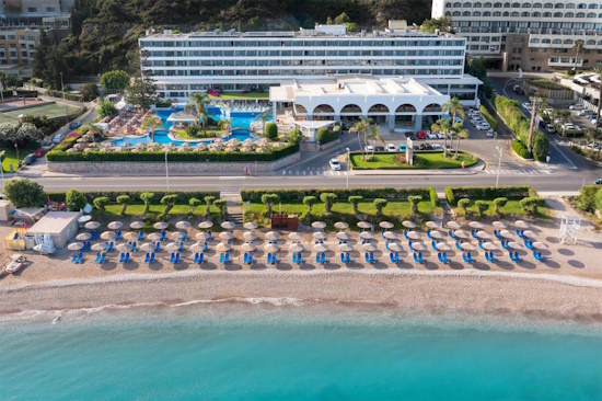 5 νέες ξενοδοχειακές επενδύσεις σε Λευκάδα, Ρόδο, Ίο, Κάρυστο και Τρίκαλα