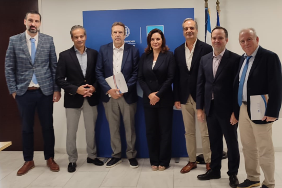 Kοινές δράσεις μεταξύ Υπουργείου Τουρισμού, ΕΟΤ και ΕΣΕΕ για την προβολή των τοπικών αγορών