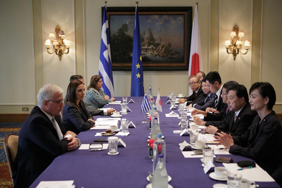 Συνάντηση της Όλγας Κεφαλογιάννη με Ιάπωνες βουλευτές