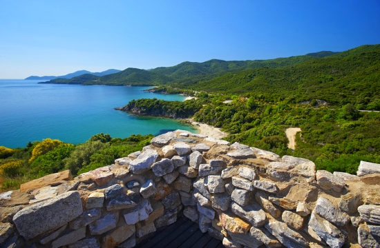 Χαλκιδική και ελληνικά νησιά στους πιο πολυτελείς budget προορισμούς το 2019