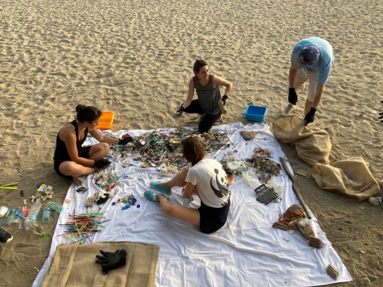 «Υιοθέτησε μια παραλία»: Μεσογειακές χώρες ενώνουν δυνάμεις για την αντιμετώπιση της παράκτιας ρύπανσης