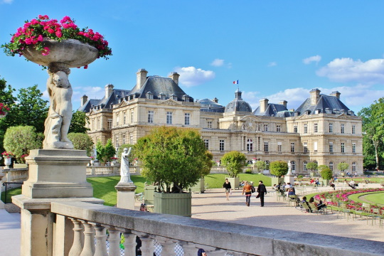 Γαλλία | O τουρισμός μεταξύ των κλάδων με τις καλύτερες επιδόσεις το α΄ εξάμηνο