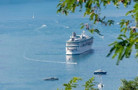 ΙΟΒΕ | Η "πράσινη" ακτοπλοΐα θα εκτοξεύσει τα κόστη και θα μειώσει τον τουρισμό στα ελληνικά νησιά!