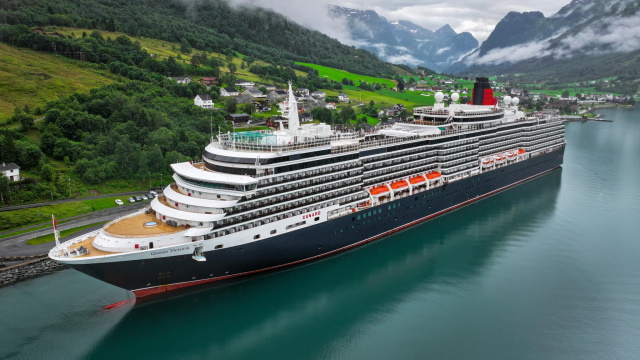 Κρουαζιέρα | Cunard: Ηλεκτροδότηση από την ξηρά σε όλα τα πλοία της όταν βρίσκονται σε λιμάνι
