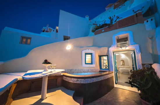 Αirbnb | Τα 10 πιο δημοφιλή καταλύματα των Ελλήνων- οι 10 πιο φτηνές περιοχές