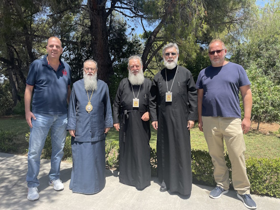 Στο Skiathos Palace παρέθεσαν οι Πατέρες της νήσου το επίσημο αποχαιρετιστήριο γεύμα σε τέσσερις μητροπολίτες
