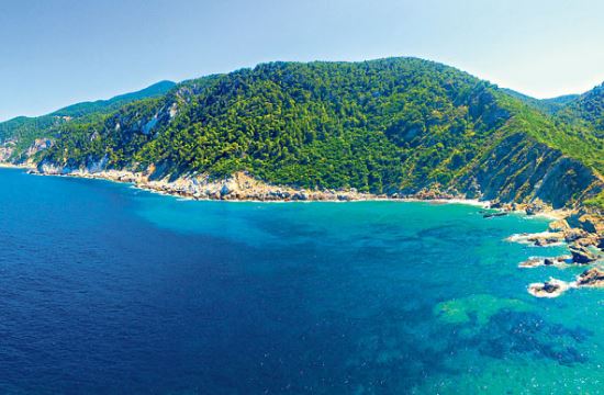 Telegraph: Η Σκόπελος είναι το απόλυτο ελληνικό νησί