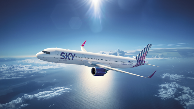 SKY express: Δωρεάν εισιτήρια για παιδιά και εκπαιδευτικούς στις πτήσεις Σαντορίνη - Αθήνα