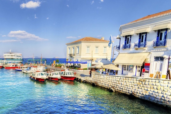 Πέντε νησιά για Σαββατοκύριακα που μένουν αξέχαστα
