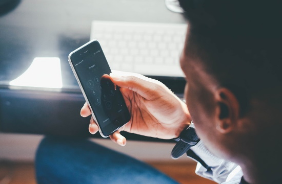 Κυριαρχία της Booking.com στις online ταξιδιωτικές κριτικές, αλλά χάνει έδαφος από τη Google