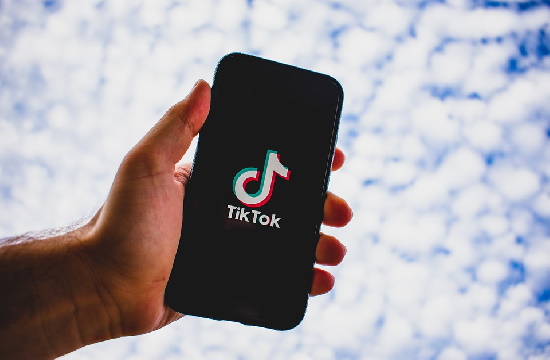 Επικίνδυνη η δημοφιλής εφαρμογή TikTok;